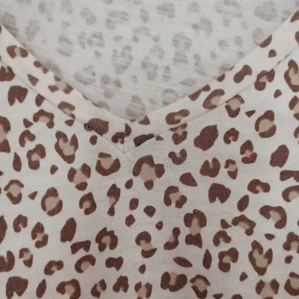 J.Crew top S leopard vintage 100% cotton shirt Work Office classic animal Tshirt